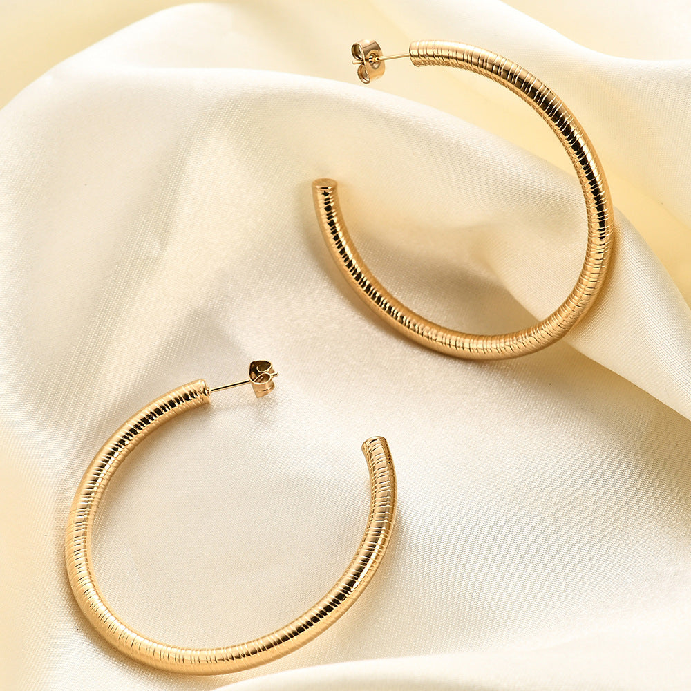 Damen Creolen mit kunstvollem Spiraldesign Shop Nory