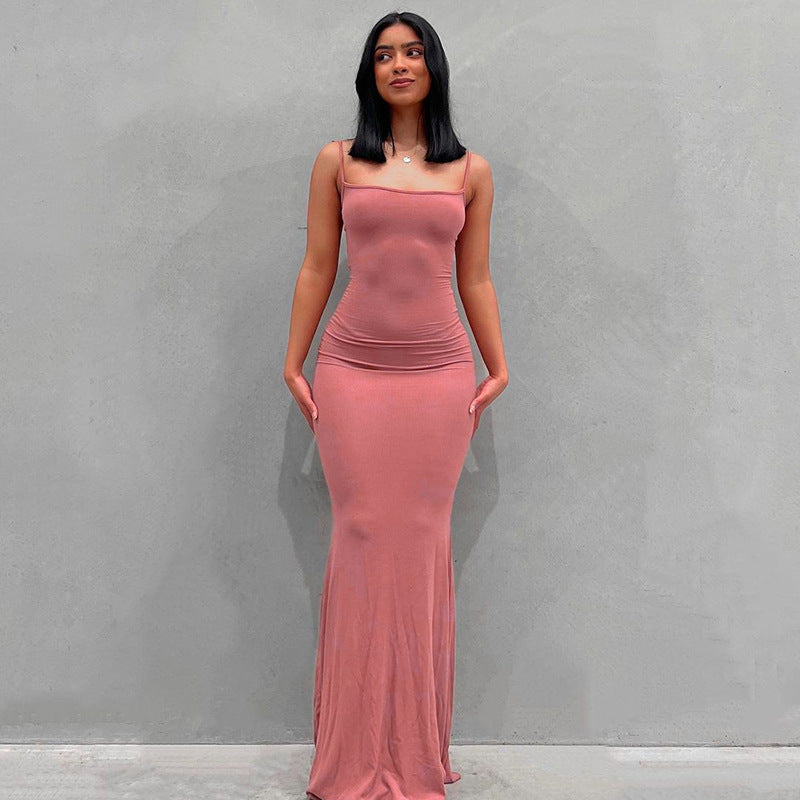Damen Körperbetontes Maxi‑Jerseykleid mit taillierter Drapierung, langen Ärmeln und ausgestelltem Saum Shop Nory