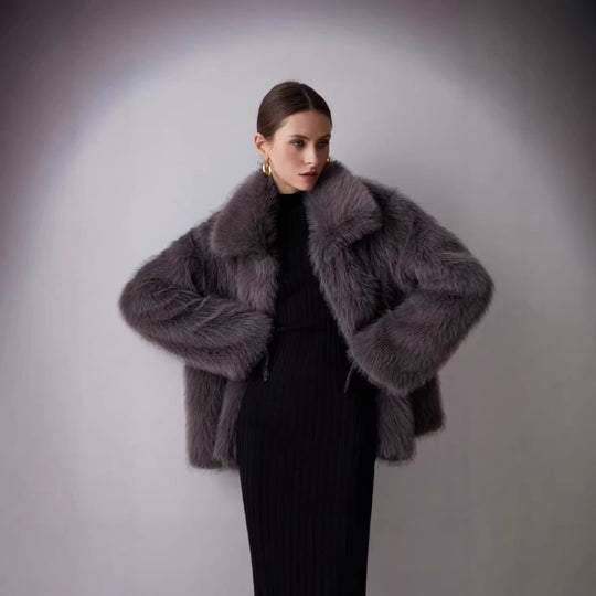 Damen Kurze Boxy‑Kunstpelzjacke mit extraweichem Hochflor und voluminösem Schalkragen Shop Nory