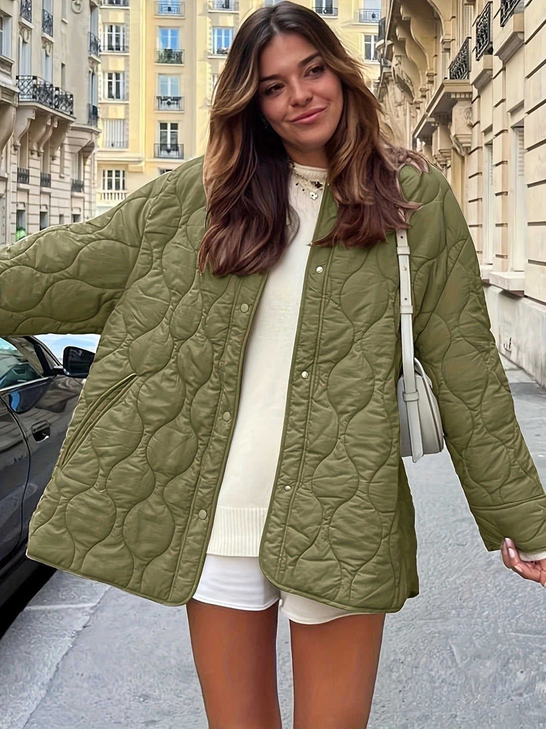 Damen Steppjacke mit großen Taschen und Rundhalsausschnitt