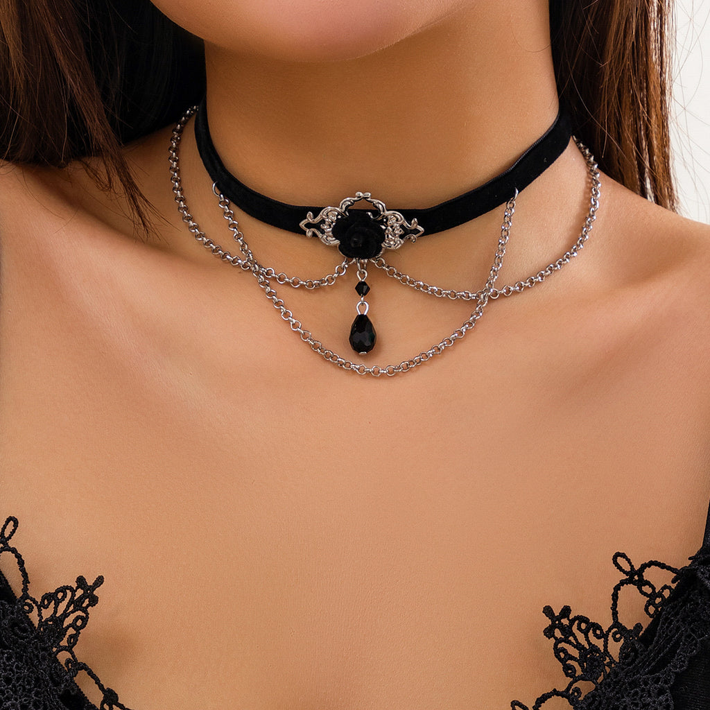Damen Choker-Halskette mit Spinnenmotiven und eleganten Kettenverzierungen
