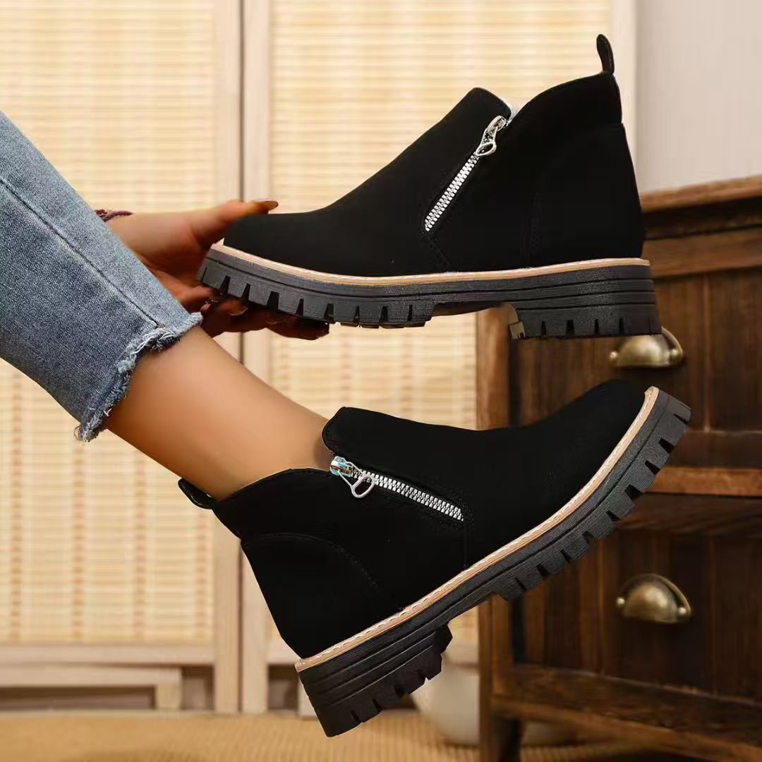 Damen Warme Chelsea-inspirierte Stiefelette mit seitlichem Reißverschluss und grober Profilsohle Shop Nory