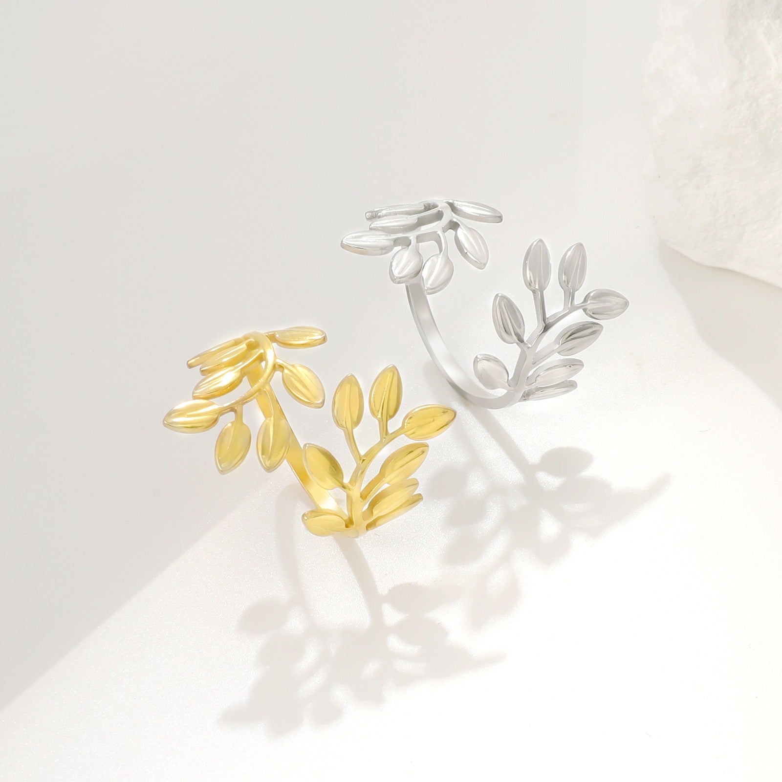 Damen Ring im filigranen Blattdesign Shop Nory