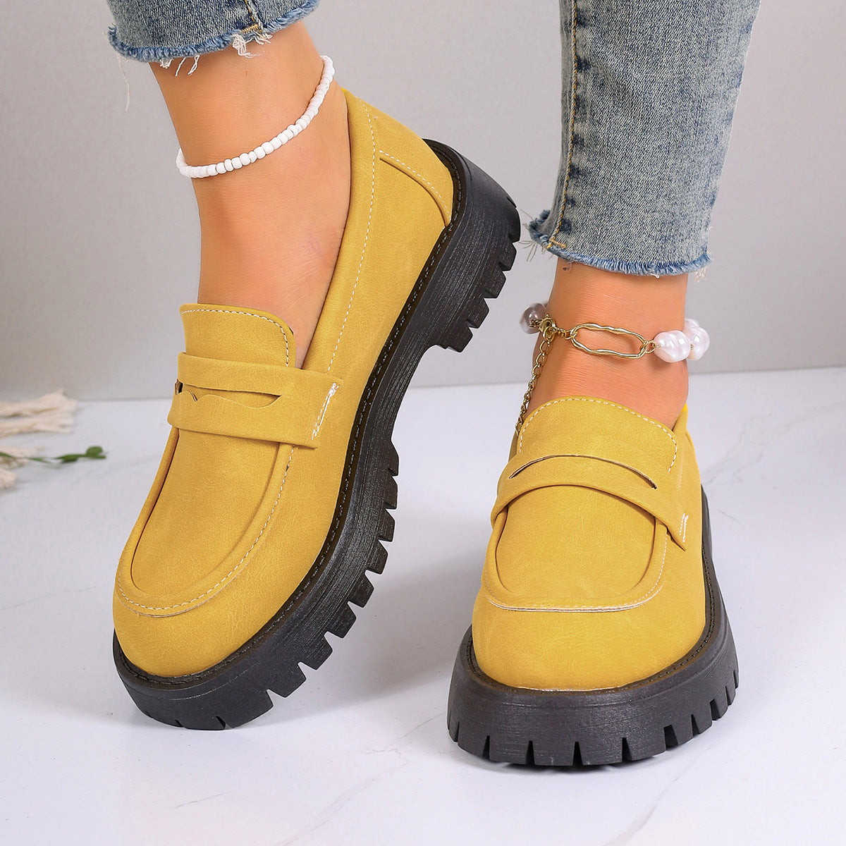 Damen Mokassins mit rutschfester Profilsohle und modischem Wildlederlook Shopnory