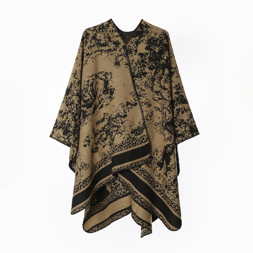 Damen Jacquard‑Überwurfponcho mit offener Front, kastiger Silhouette und fein gekettelter Saumkante Shop Nory
