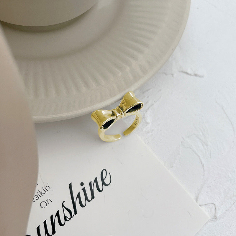 Damenring mit modernem, kugelförmigem Design Shop Nory
