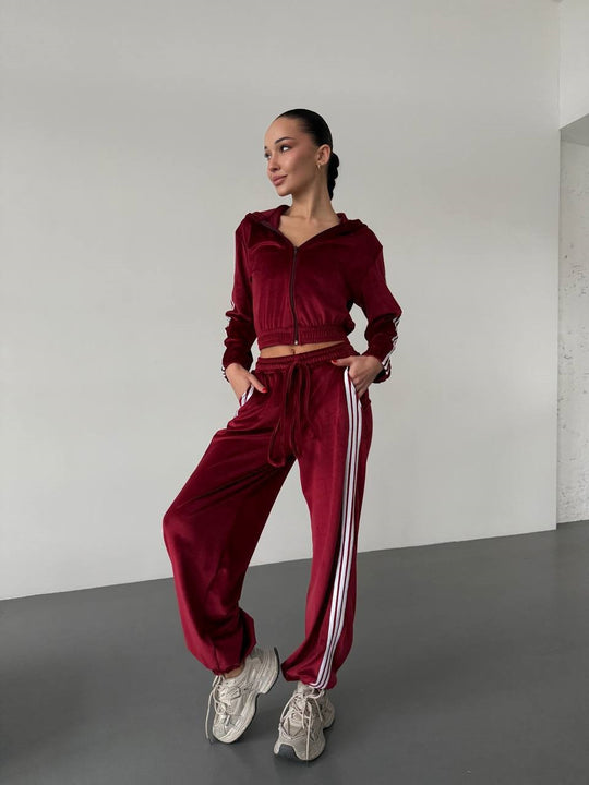 Damen Retro-Samt Trainingsanzug mit seitlichen Streifen, hochgeschnittener Bund und Reißverschluss Shop Nory
