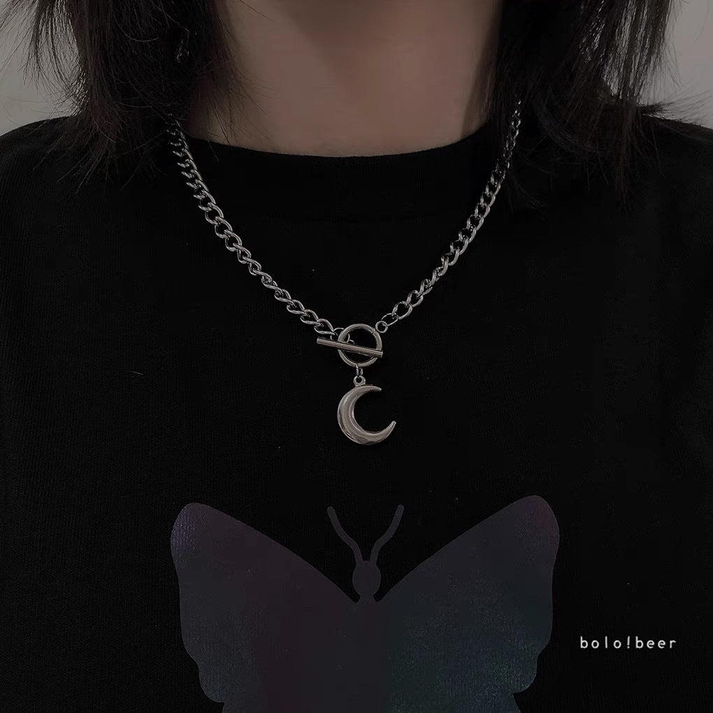 Damen Halskette mit auffälligem Kettenmuster und einzigartigem Verschluss Shop Nory