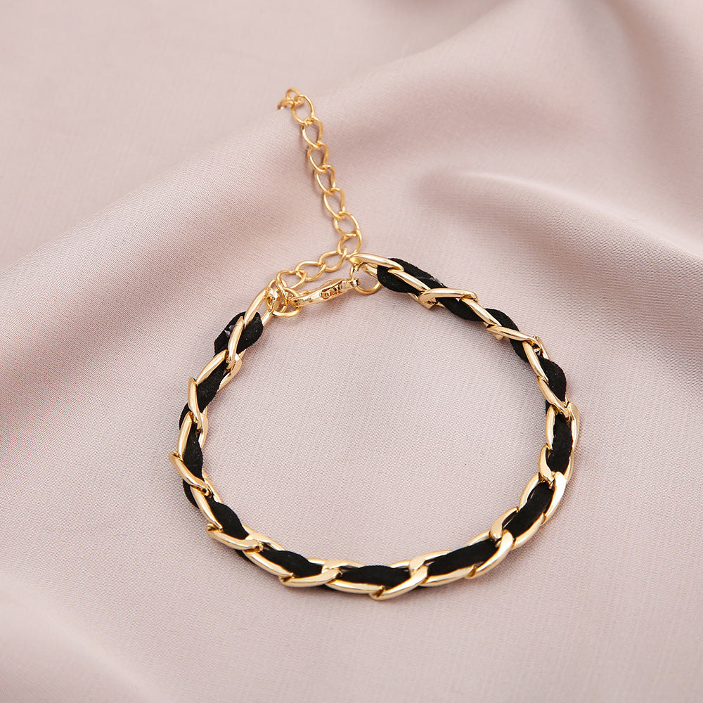 Damen modisches Armband mit goldenen Akzenten und kreativem Kettendesign Shop Nory