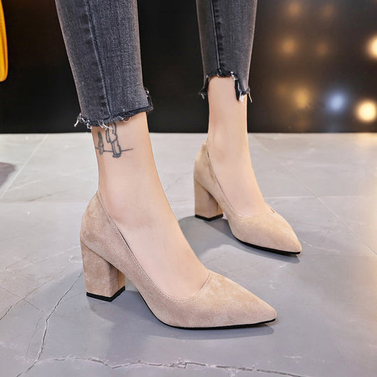 Damen Samtige Spitz-Pumps mit mittelhohem geometrischem Blockabsatz Shop Nory