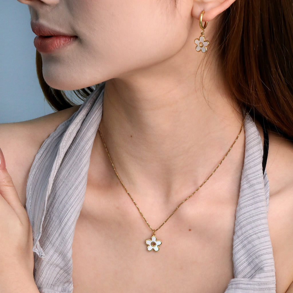 Damen Schmuckset mit elegantem Kristallanhänger und passenden Ohrsteckern Shop Nory