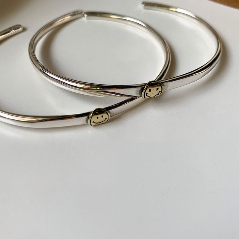 Damen Offenes Armband mit stilvollem Smiley-Design Shop Nory