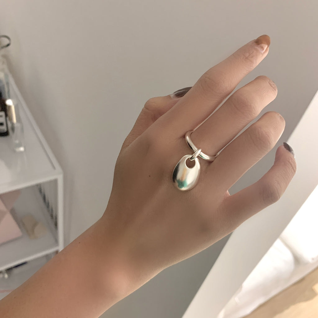 Damen modischer Ring mit einzigartigem Anhänger Shop Nory
