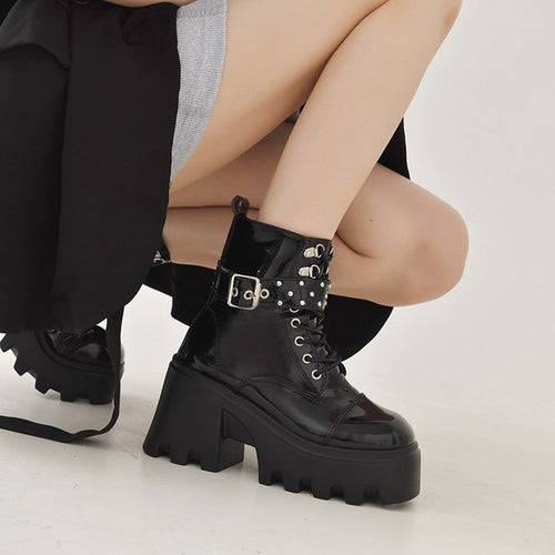 Damen High-Top Stiefeletten mit modischem Schnallen-Detail und robustem Plateau