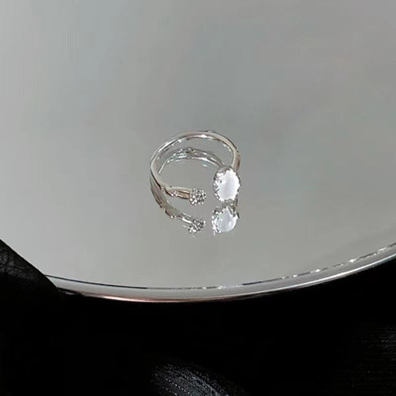Damen Ring mit elegantem, minimalistischen Design und funkelndem Zirkonia Shop Nory