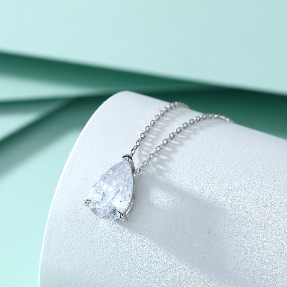 Damen Ohrringe mit tropfenförmigem Zirkonia Shop Nory