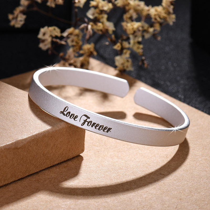 Damen Zarter Armreif mit eingravierter Botschaft Shop Nory