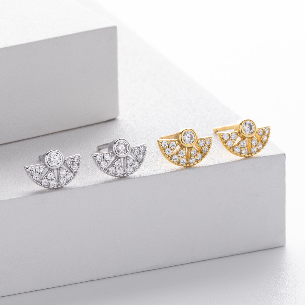 Damen Ohrstecker mit funkelndem Zirkonbesatz und elegantem Design Shop Nory