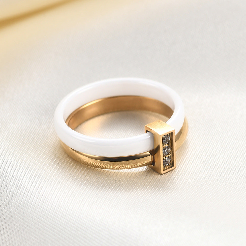 Herren Ring mit modernem, strukturiertem Design und funkelnden Zirkonia Shop Nory