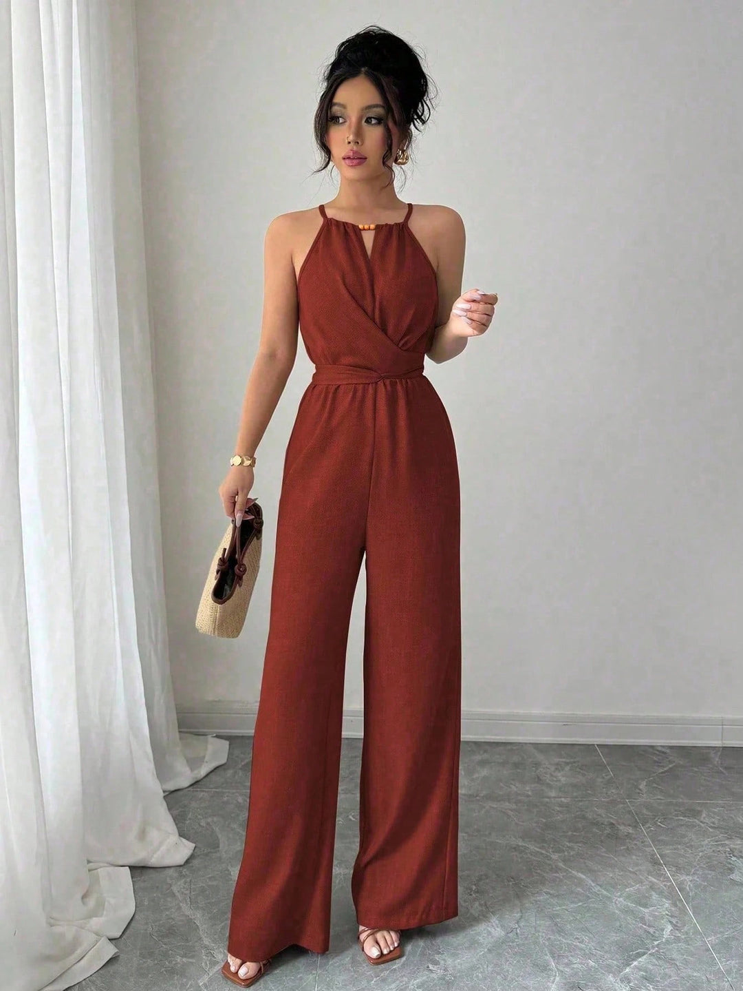 Damen Ärmelloser Neckholder-Jumpsuit mit Wickeloberteil und weitem Bein Shop Nory