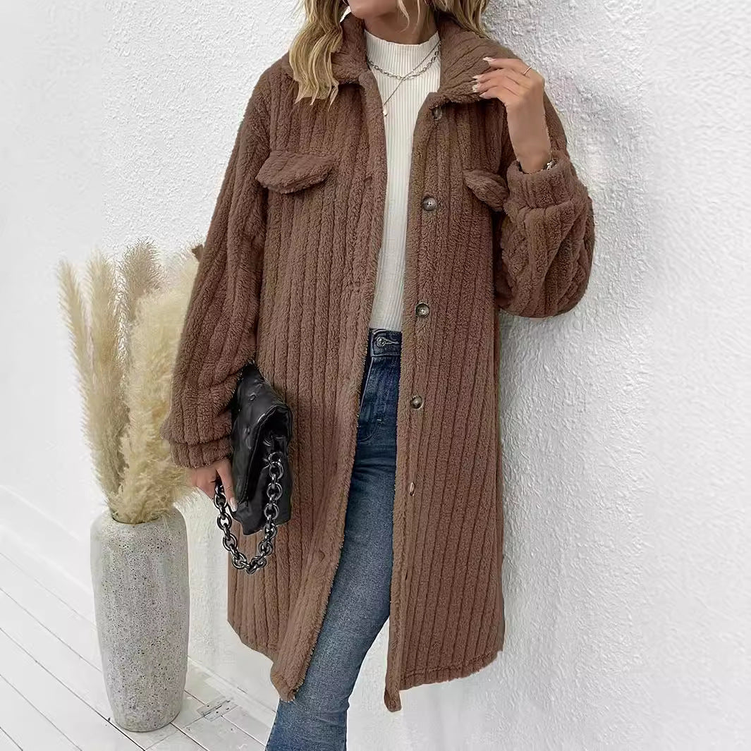 Damen nan langer Teddy-Mantel mit Schalkragen und aufgesetzten Brusttaschen Shop Nory