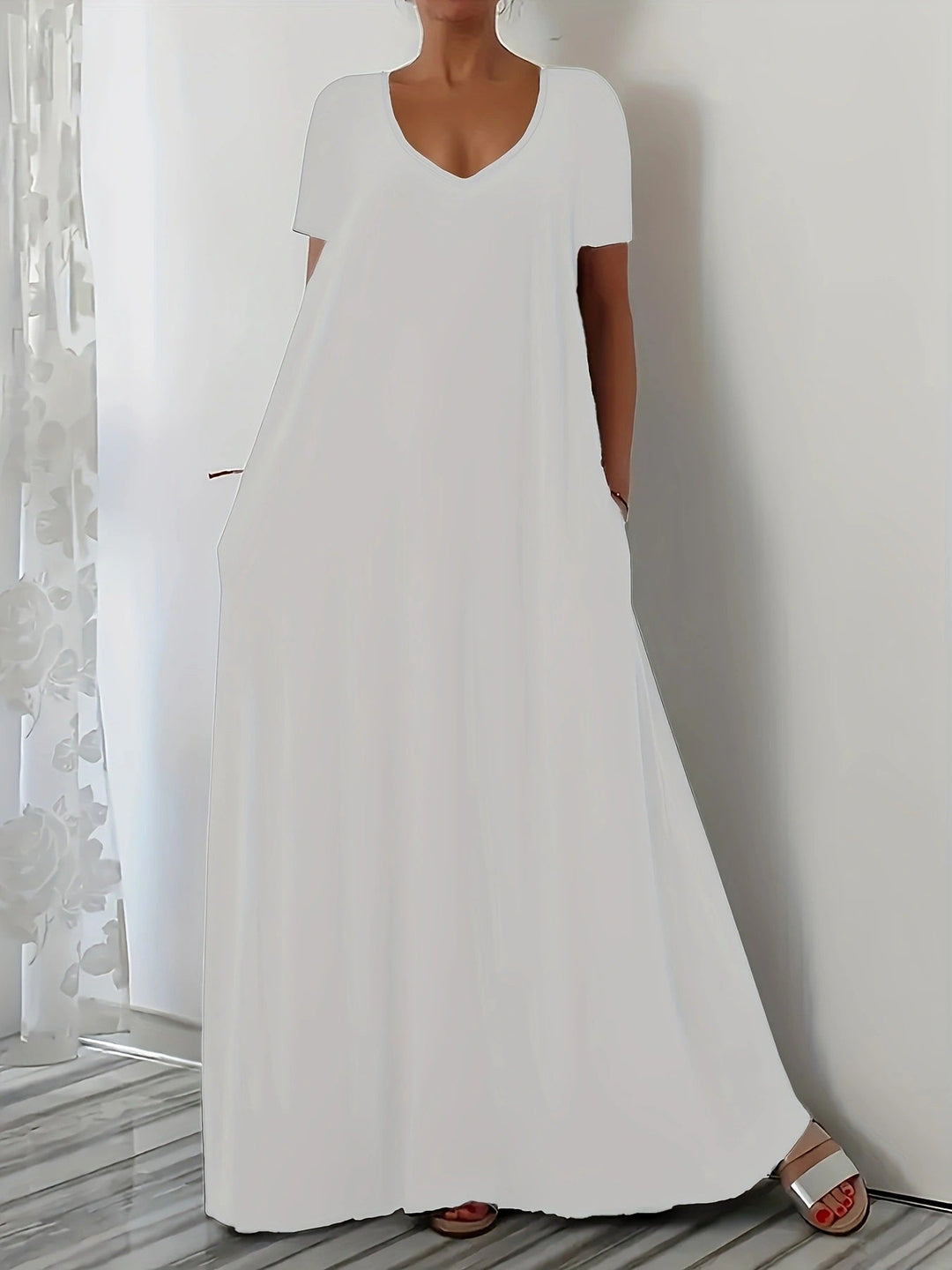 Damen Maxikleid mit U-Ausschnitt und praktischen Taschen