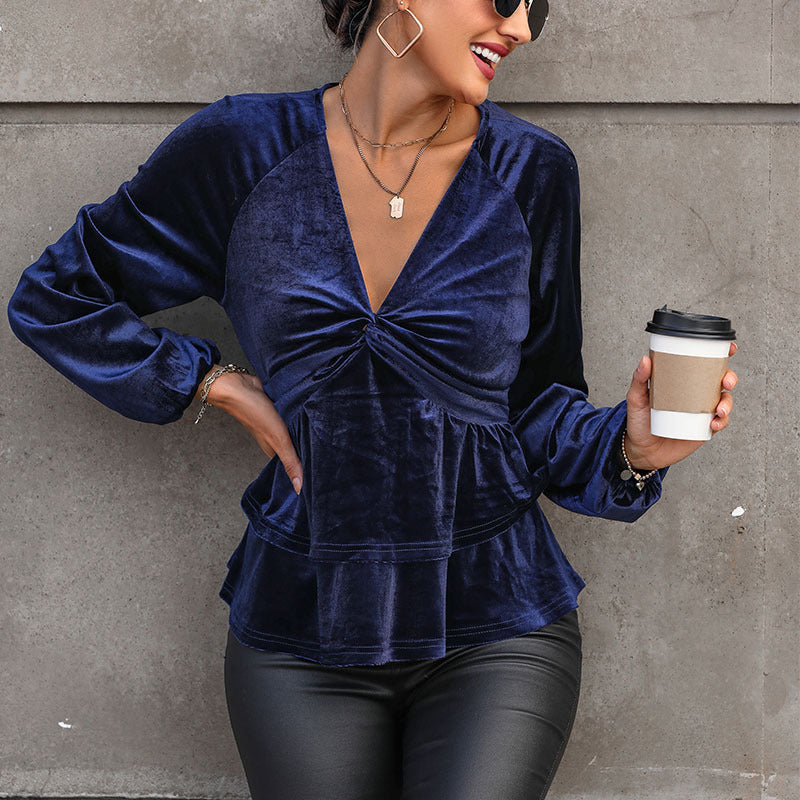 Damen Samtbluse mit tiefem V-Ausschnitt, Twist-Detail und zweistufigem Volant Shop Nory