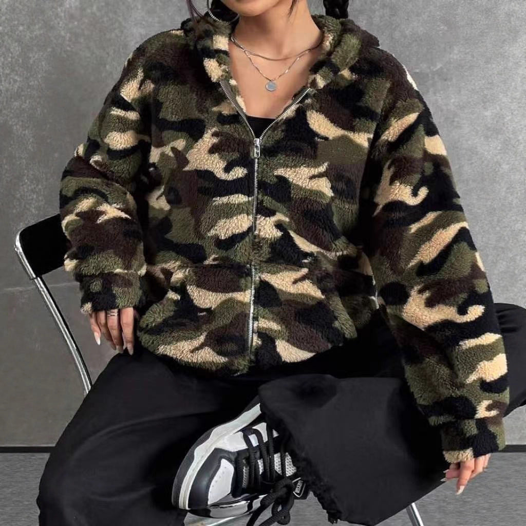 Damen Teddy-Fleece Kapuzenjacke im Camouflage-Look Shop Nory
