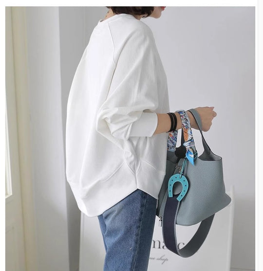 Damen Oversize-Sweatshirt mit Raglanärmeln, abgerundetem Saum und Seitenschlitzen Shop Nory