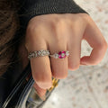 Damen Schmuckring mit floralem Design und funkelnden Zirkonia Shop Nory