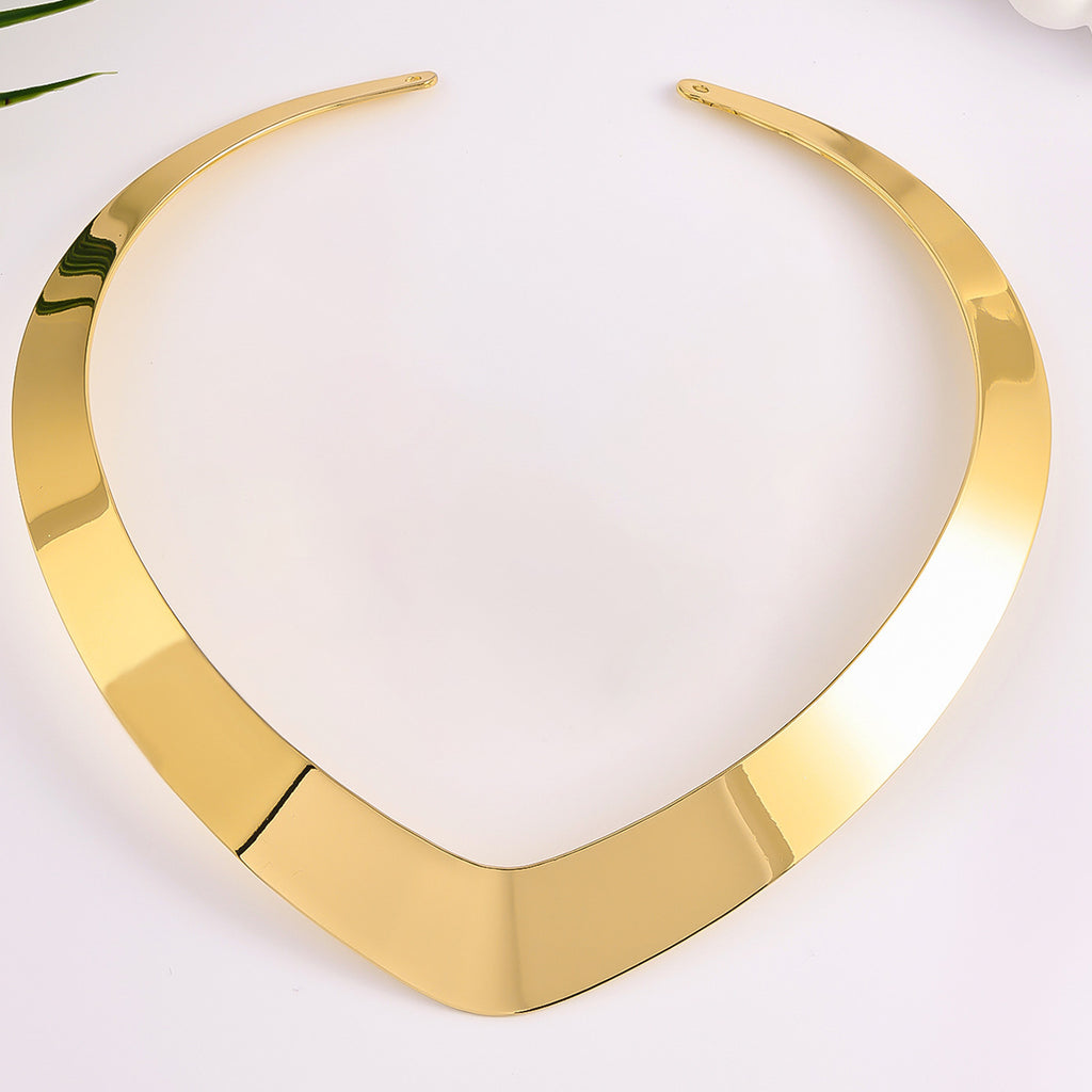 Damen Designer-Halskette mit modernem V-Ausschnitt Shop Nory