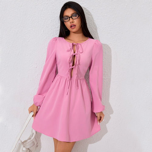 Damen langärmeliges Minikleid mit Cut-Outs, vorn geschnürtem Bustier und tailliertem Gummizug Shop Nory