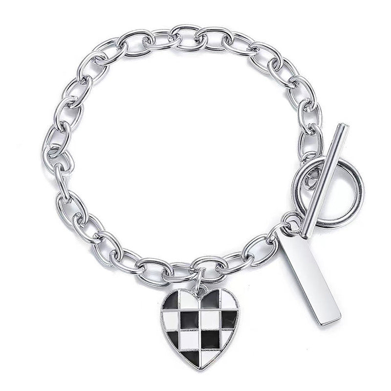 Damen elegant gestaltete Kettenhalskette mit Herz- und Stabanhänger Shop Nory