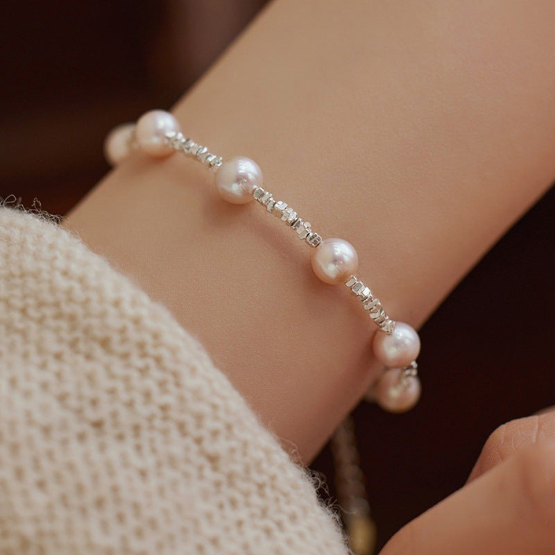Damen Elegantes Perlenarmband mit funkelnden Akzenten Shop Nory