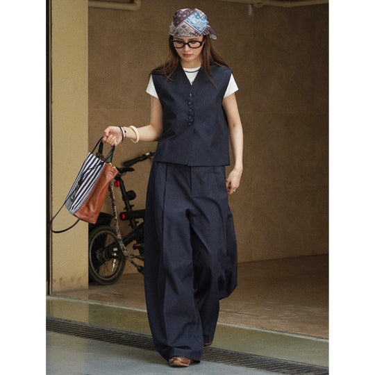 Damen Ärmellose Tailoring‑Weste mit tiefem V‑Ausschnitt und durchgehender Knopfleiste Shop Nory