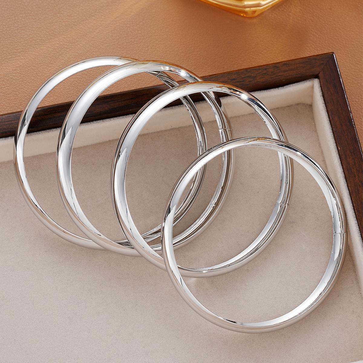 Damen Armreif-Set mit modernen und eleganten Designelementen Shop Nory
