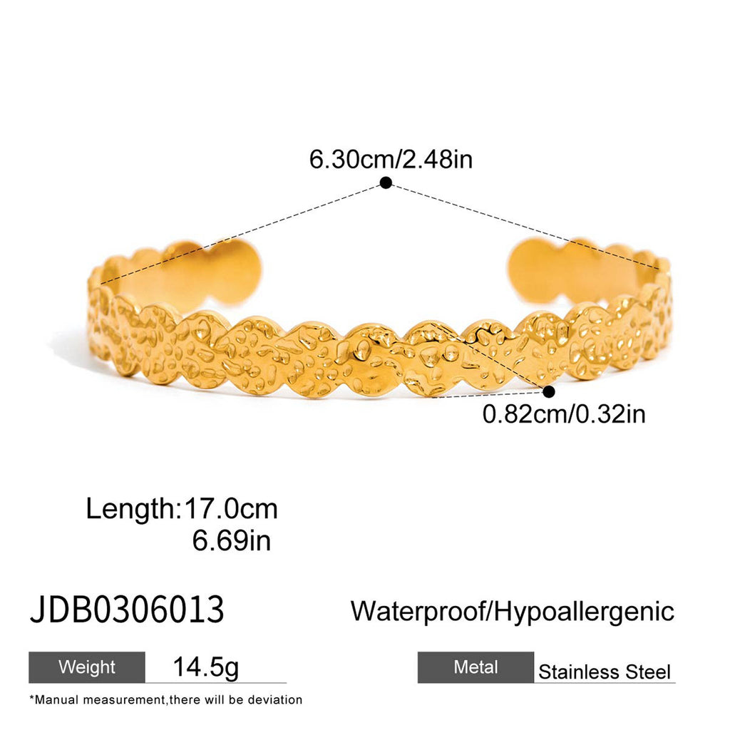 Damen Offenes Armband mit kunstvollem Strukturdesign aus hochwertigem Edelstahl Shop Nory