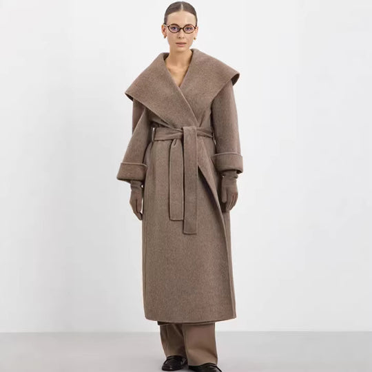 Damen Maxi-Mantel im Wickelstil mit breitem Schalkragen und Krempelärmeln Shop Nory