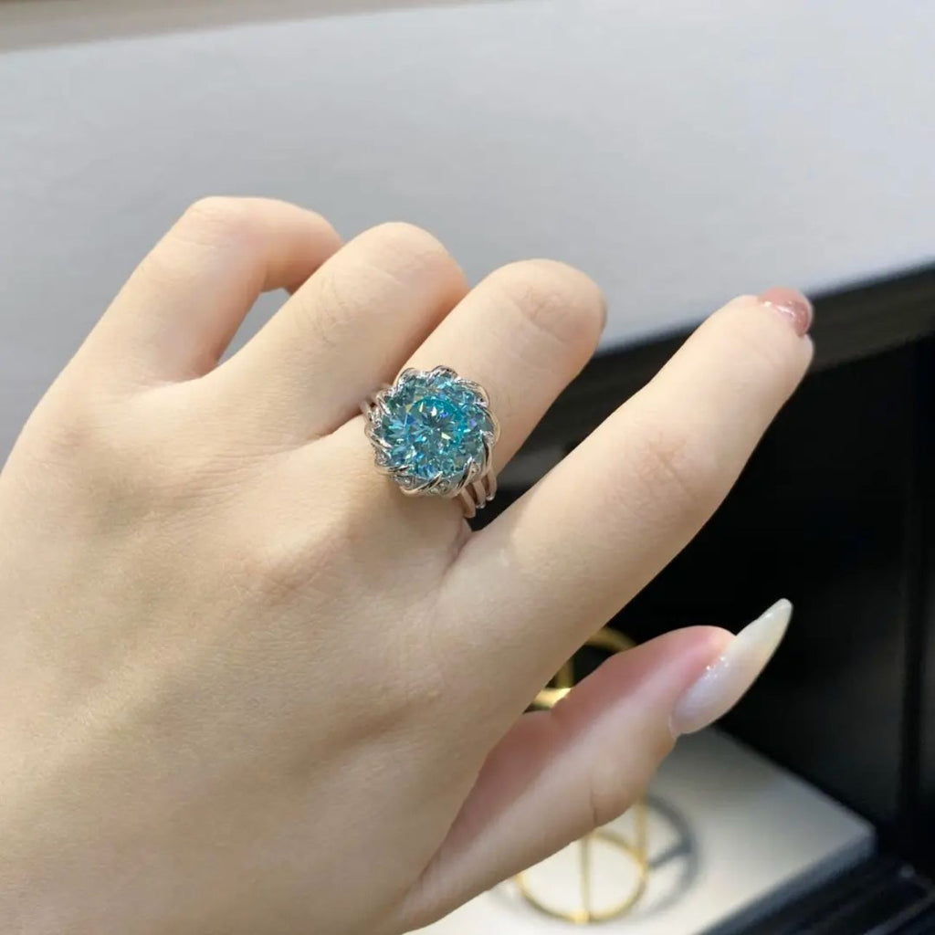 Damenring mit exquisitem, blühendem Edelsteindesign Shop Nory