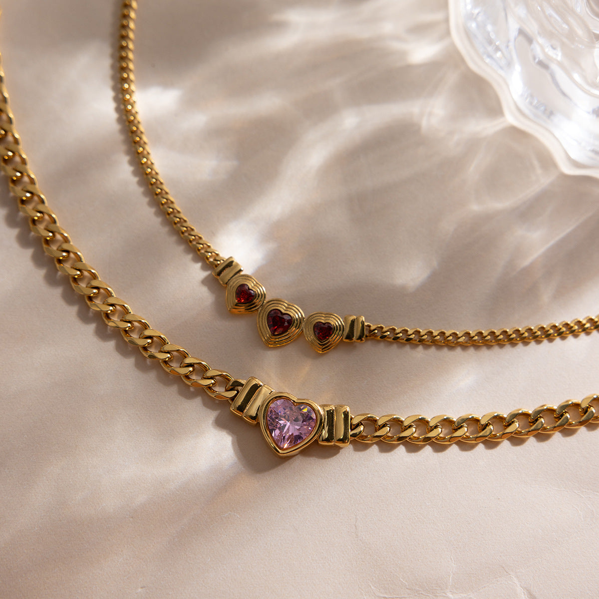 Damen Halskette mit Herzen-Anhängern und verstellbarem Edelstahlverschluss Shop Nory