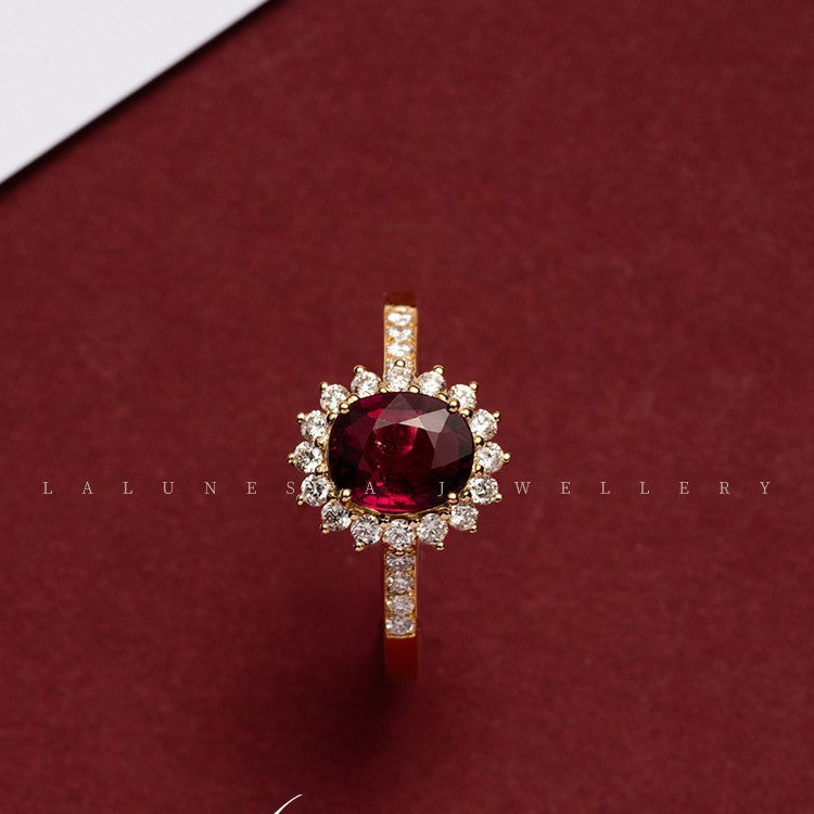 Damen eleganter Ring mit funkelndem rotem Stein und Zirkonia Shop Nory