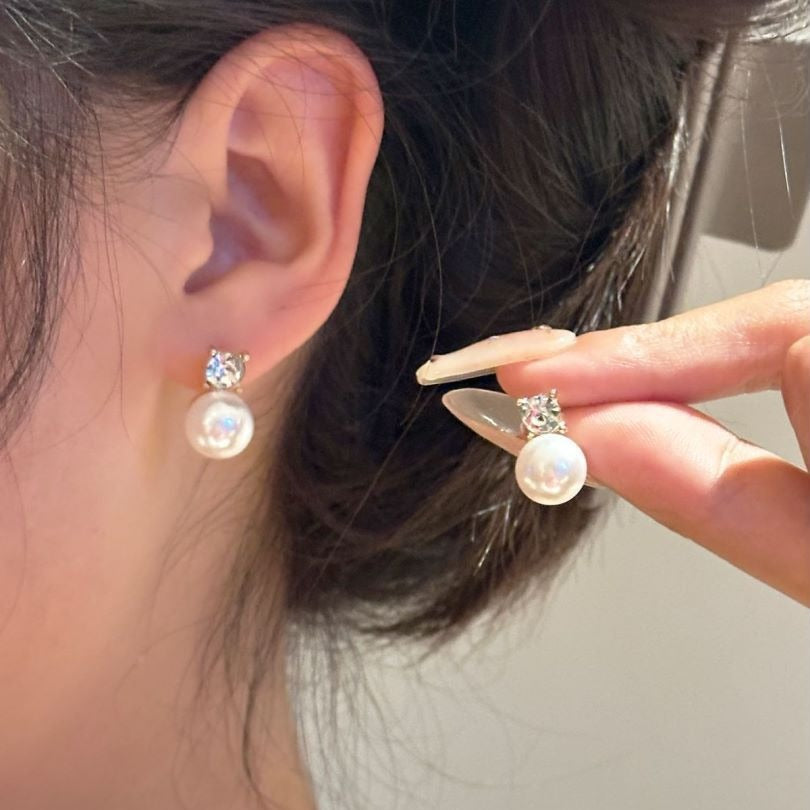 Damen Ohrstecker mit eleganten Perlen und funkelnden Zirkonia Shop Nory
