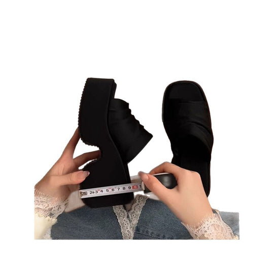 Damen Gepolsterte Plateau-Pantoletten mit Leopardenprint und samtiger Struktur Shop Nory