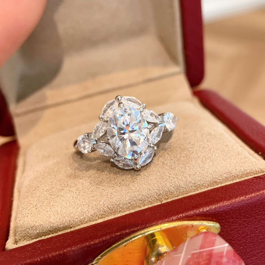 Damen eleganter Verlobungsring mit funkelndem Zirkonia und filigranem Design Shop Nory
