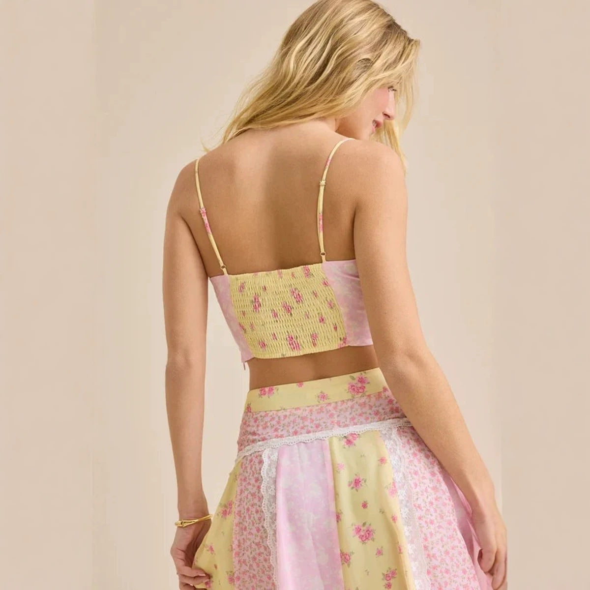 Damen nan romantisches Crop-Top mit Spaghettiträgern und gestuftem Patchwork-Maxirock Shopnory