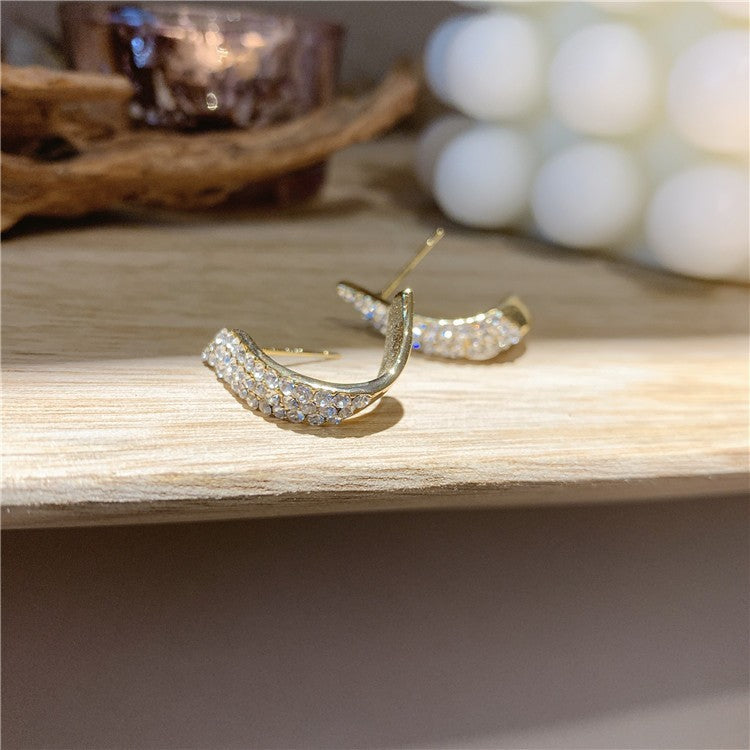 Damen Ohrringe mit funkelnden Zirkonia und elegantem Perlenakzent Shop Nory