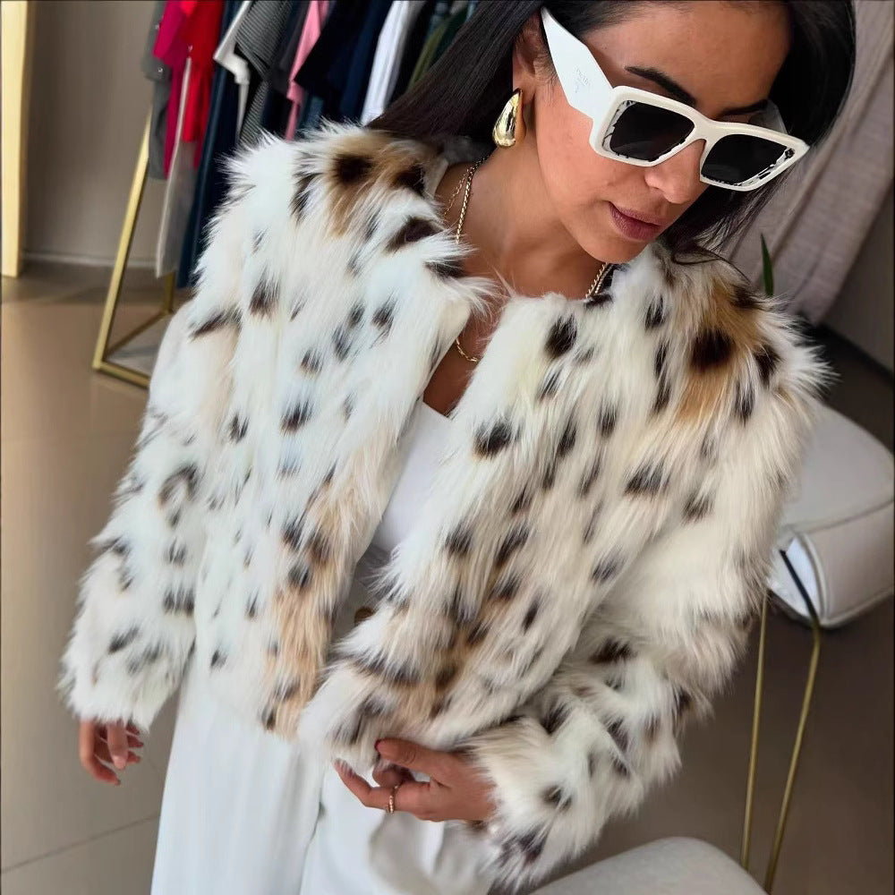 Damen Kurzfelljacke aus Kunstfell mit Leoprint und kastiger Silhouette Shop Nory