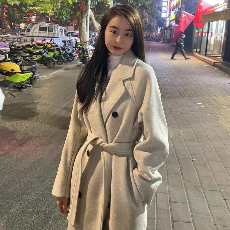 Damen Langer klassischer Wollmix‑Mantel im Oversize‑Schnitt mit Reverskragen und Eingrifftaschen Shop Nory