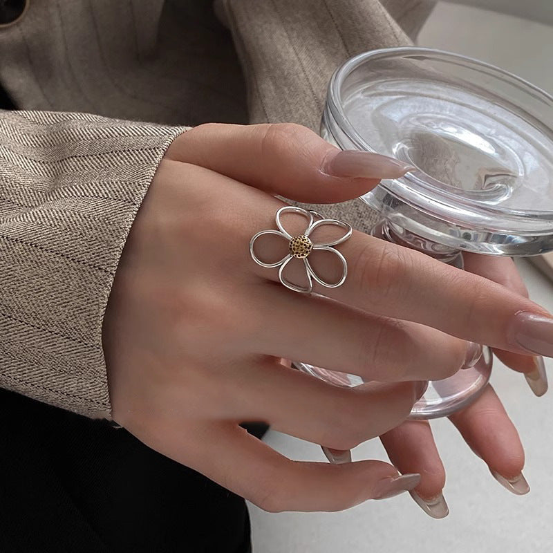 Damen stilvoller Blumenring Shop Nory