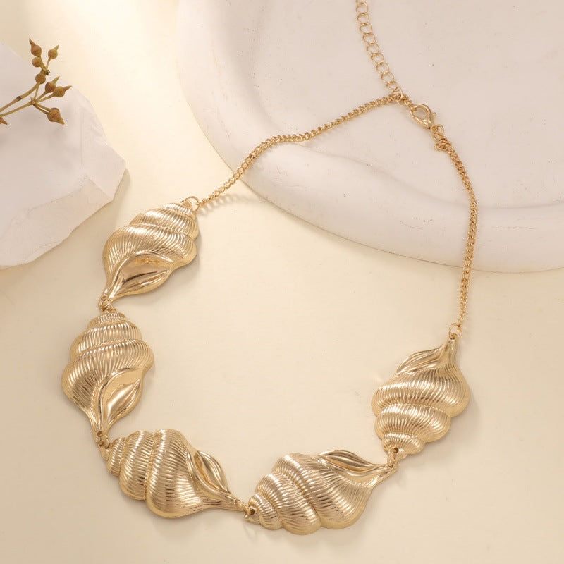 Damen Schmuckset mit kunstvollem Muschel-Design Shop Nory